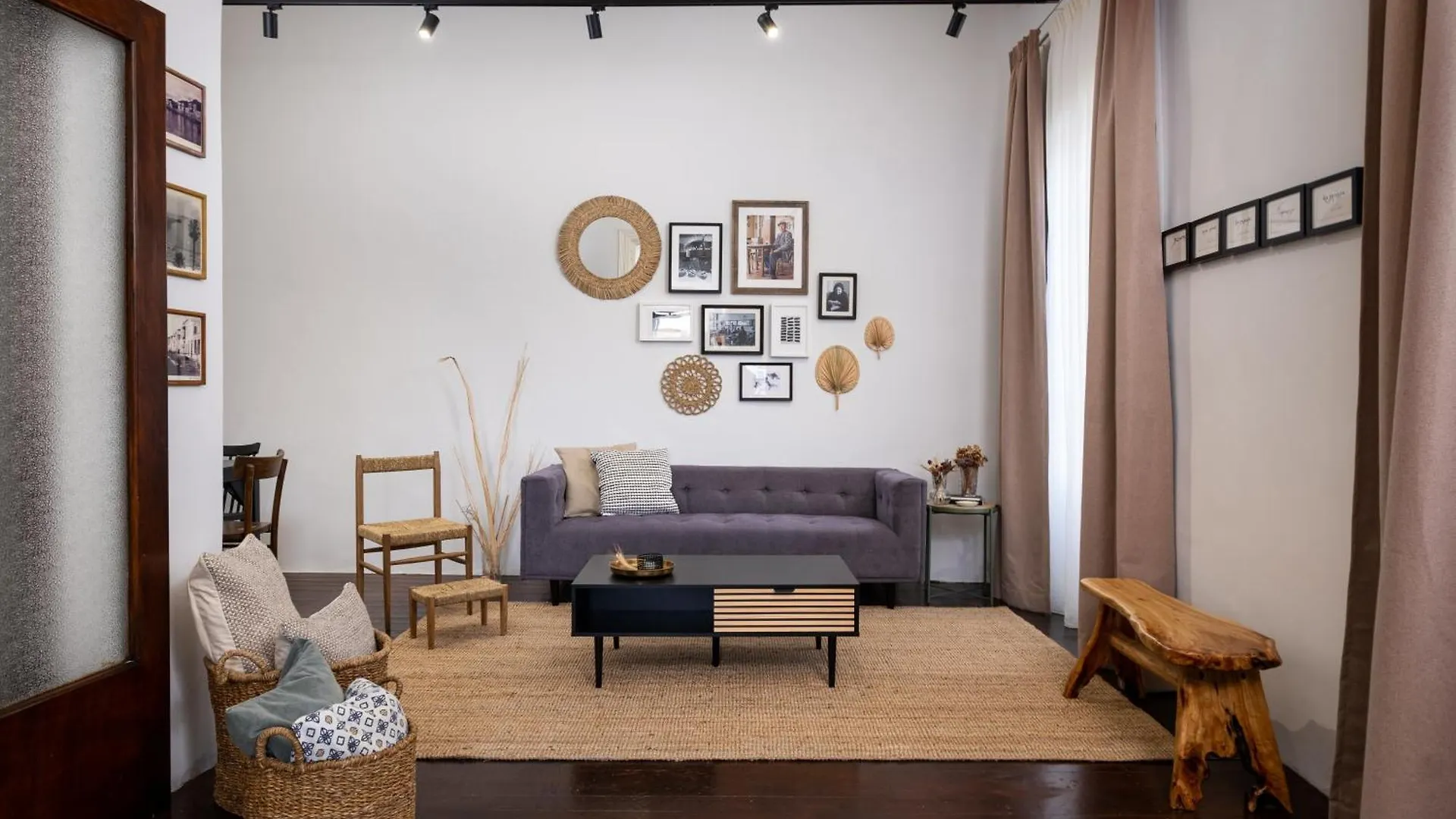 St Lazar Vintage Apartment contacts