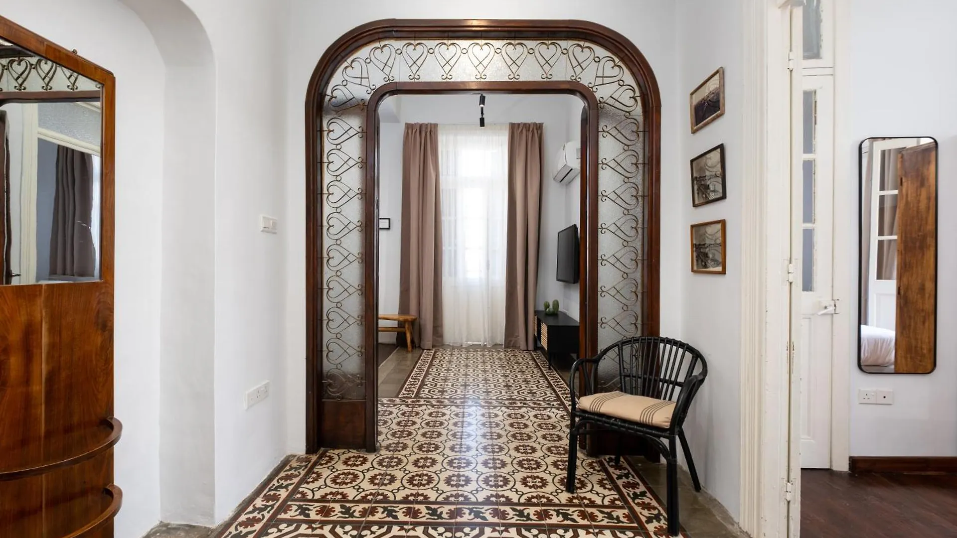 St Lazar Vintage Apartment Larnaca Cyprus